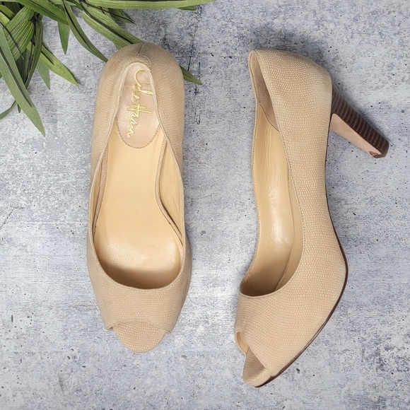 Cole Haan | Beige Texture Peep Toe Heels Pumps Size 9.5 - Picture 1 of 9